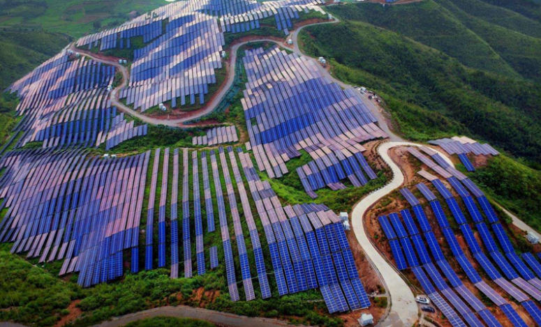 中國(guó)十三省最大光伏電站在這里！欽州康熙嶺的光伏電站能排上號(hào)了嗎？