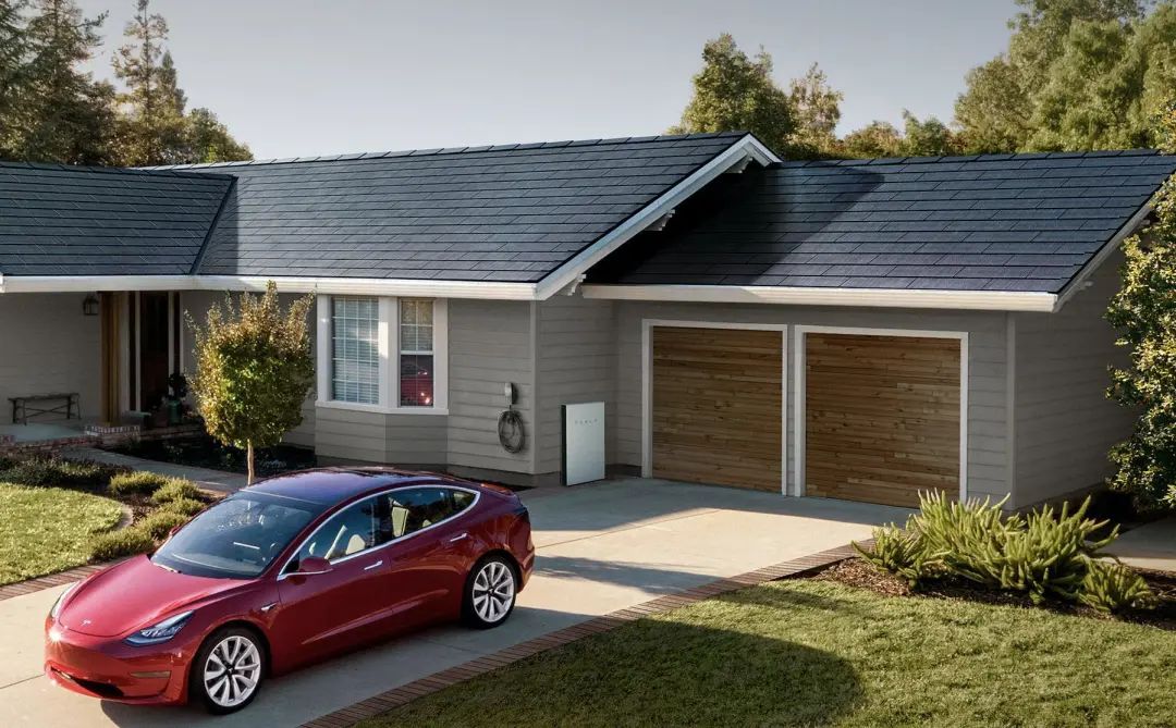 美國德州大雪斷電，一度電65元！裝了特斯拉光伏屋頂?shù)娜诵α耍。ǜ揭曨l）